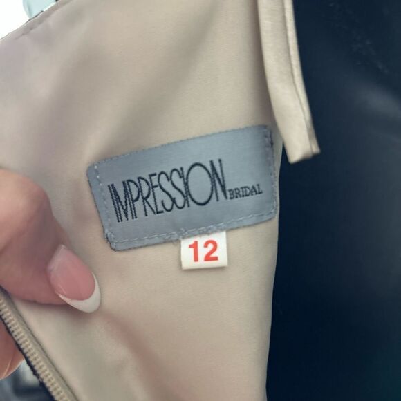 Impression Bridal Elegant Lace and Satin Dress Gold/Black Size 12 - Picture 9 of 10